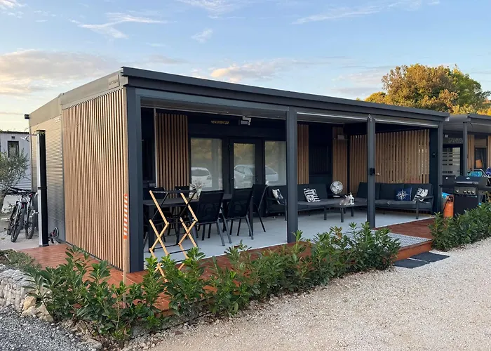 Holiday home Maestralka Drage